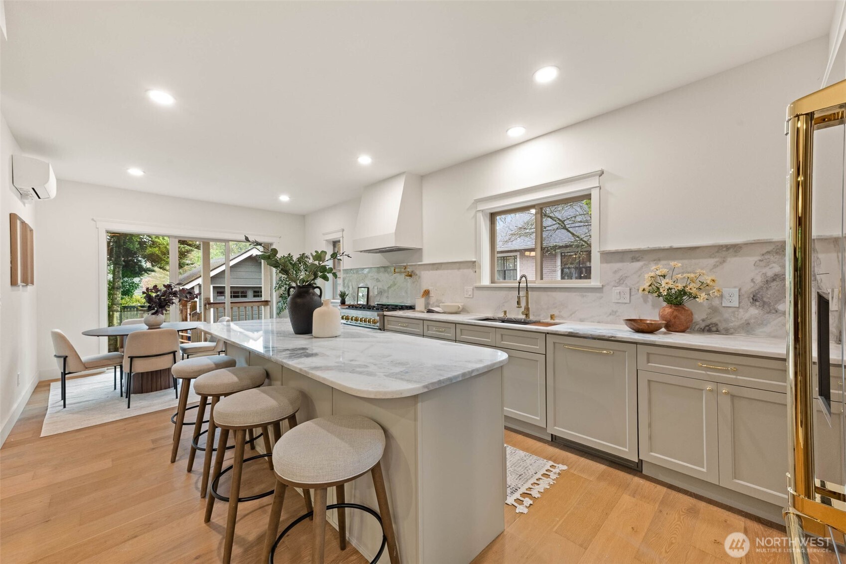 7007 26th Avenue NW Seattle WA 98117