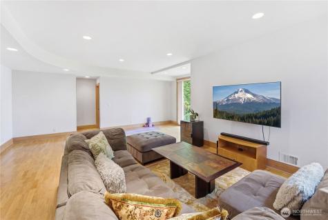17288 SE 57th Place Bellevue WA 98006