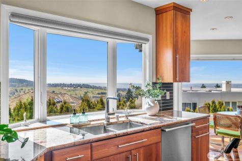 15423 SE 58th Street Bellevue WA 98006