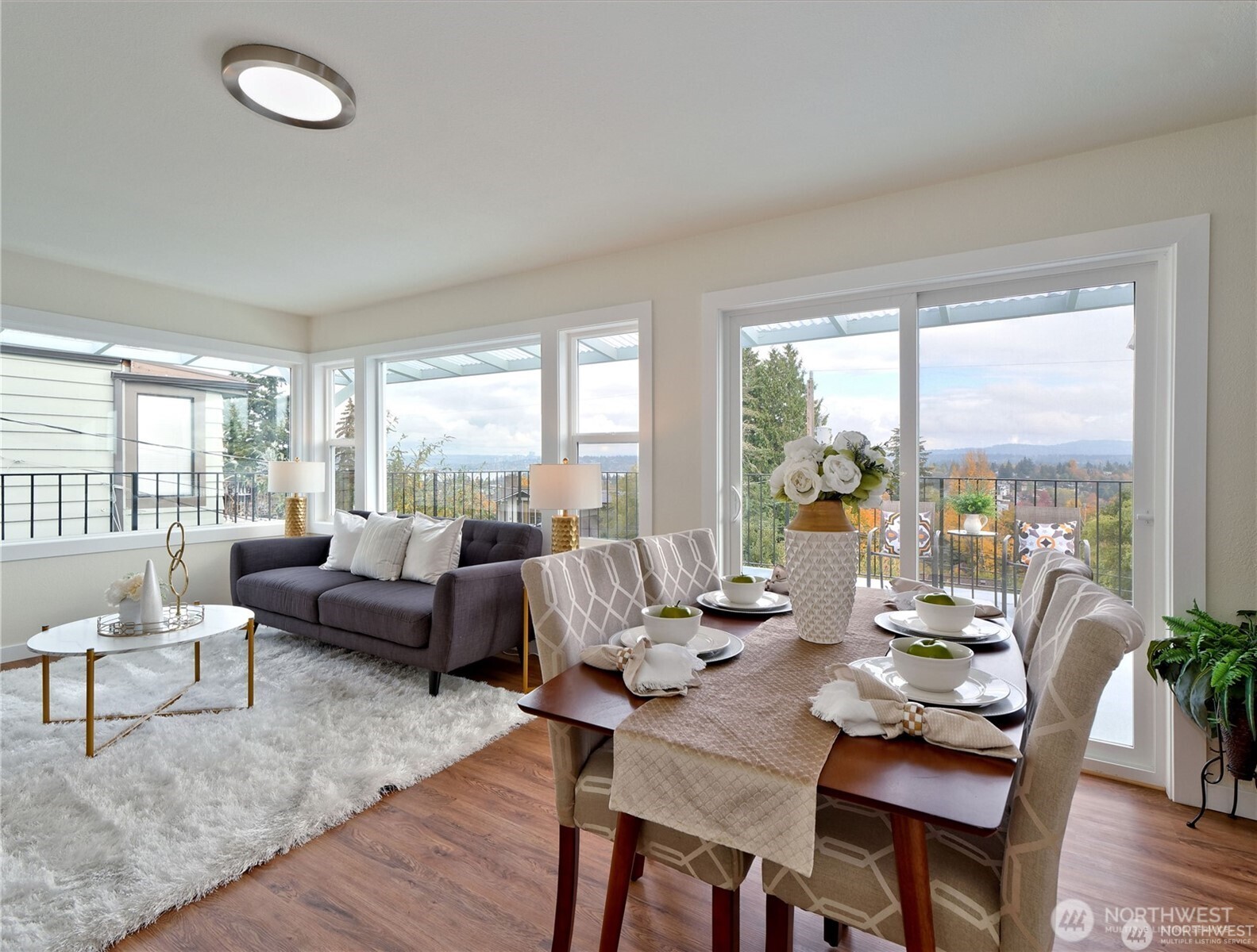 5029 29th Ave S Seattle WA 98108