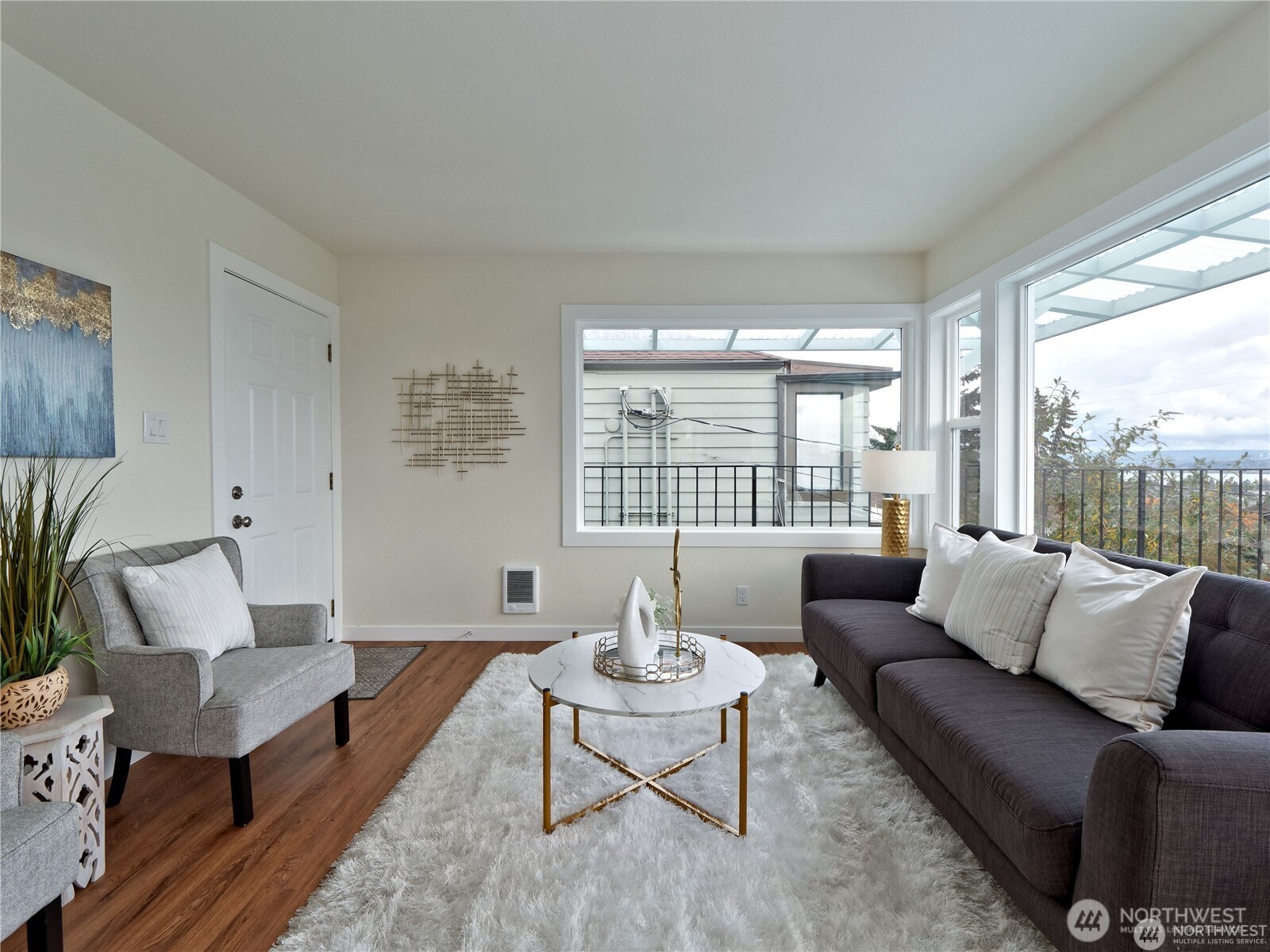 5029 29th Ave S Seattle WA 98108