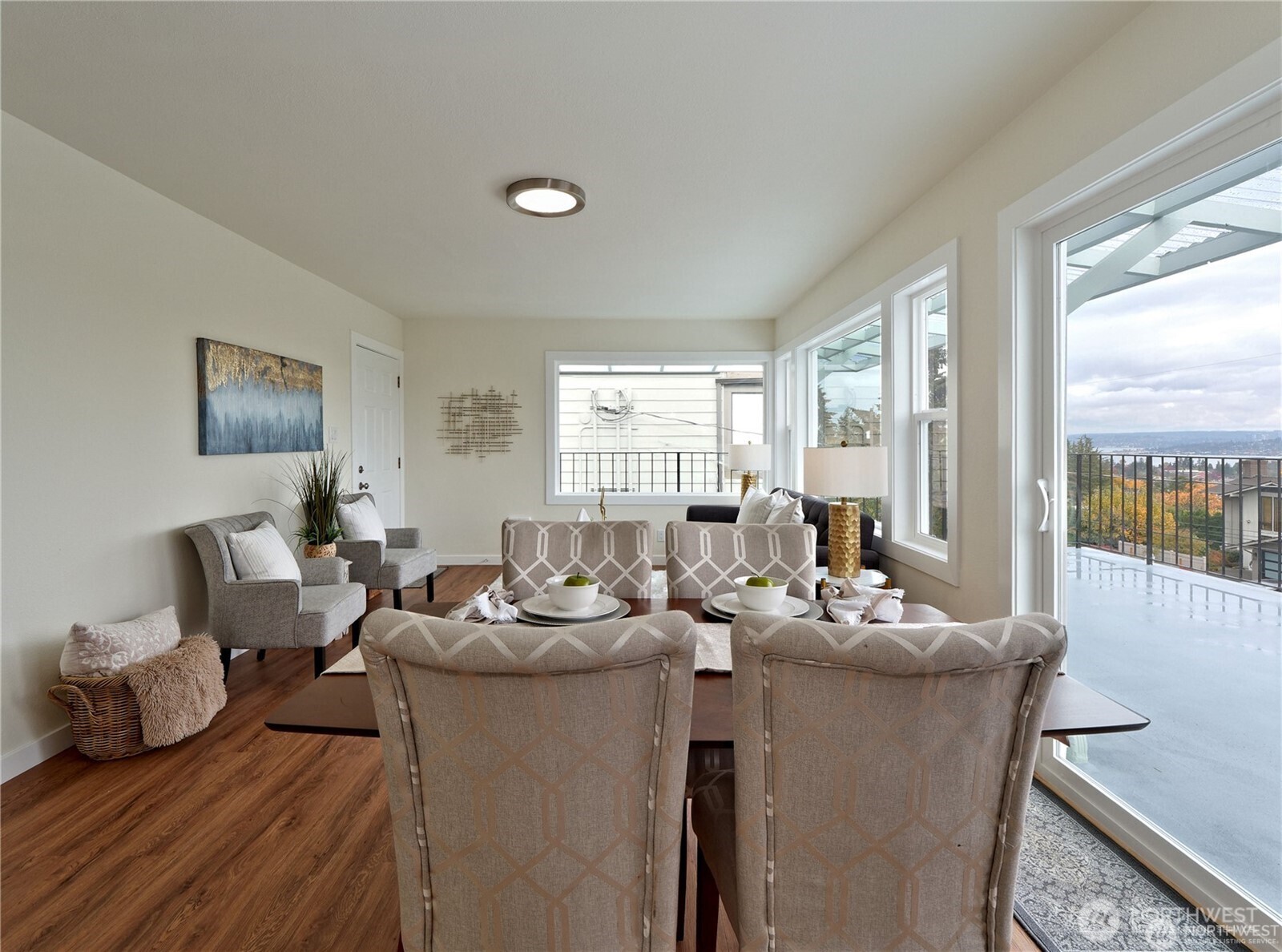 5029 29th Ave S Seattle WA 98108