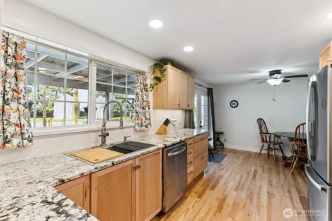 9700 Road 5 NW Ephrata WA 98823