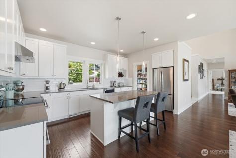 112 Mayer Drive Chelan WA 98816