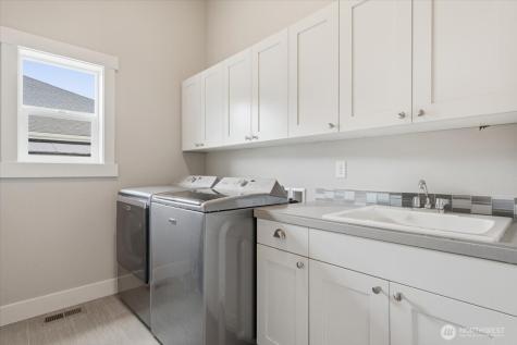 112 Mayer Drive Chelan WA 98816