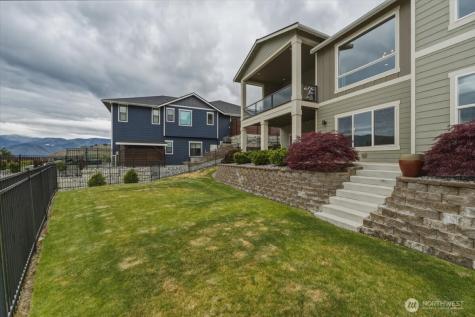 112 Mayer Drive Chelan WA 98816