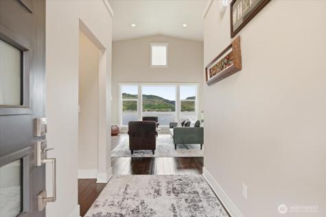 112 Mayer Drive Chelan WA 98816