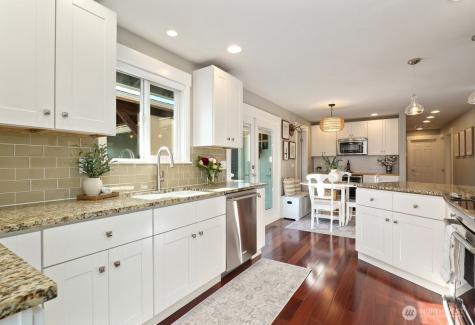 19828 SE 8th Street Sammamish WA 98074
