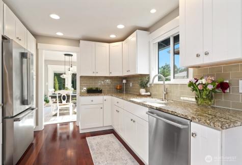 19828 SE 8th Street Sammamish WA 98074
