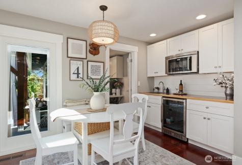 19828 SE 8th Street Sammamish WA 98074