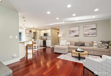 19828 SE 8th Street Sammamish WA 98074