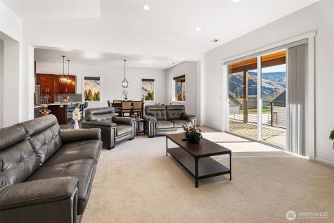 1038 Crest Loop Entiat WA 98822