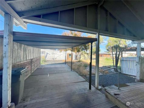 206 E Main Street Coulee City WA 99115