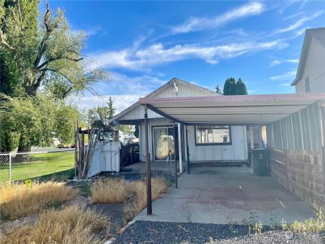 206 E Main Street Coulee City WA 99115