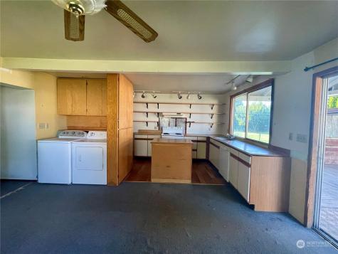 206 E Main Street Coulee City WA 99115