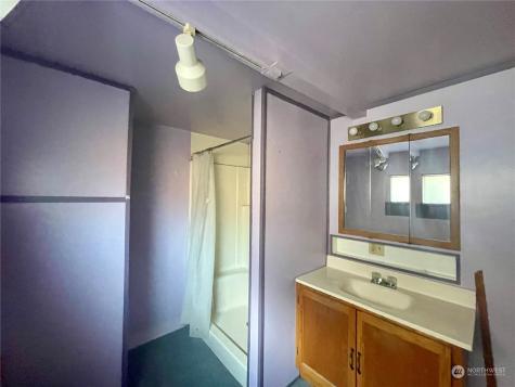 206 E Main Street Coulee City WA 99115