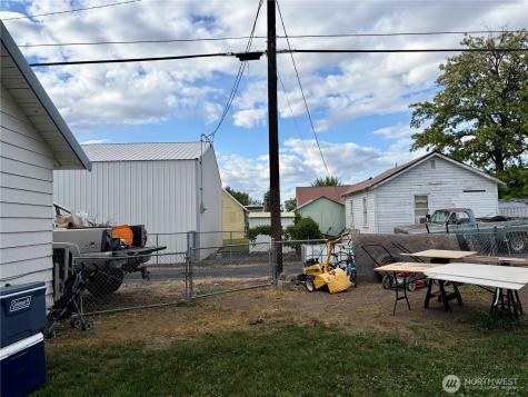 114 S 3rd Street Coulee City WA 99115