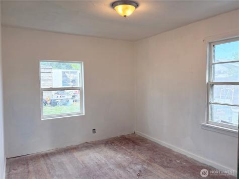 114 S 3rd Street Coulee City WA 99115