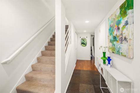 1106 18th Avenue Seattle WA 98122
