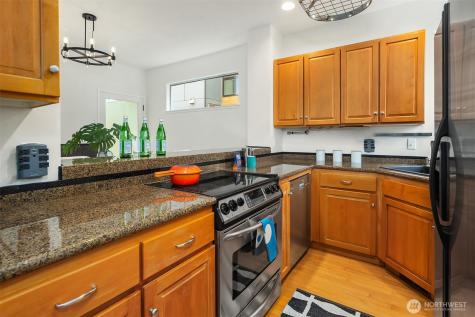 1106 18th Avenue Seattle WA 98122