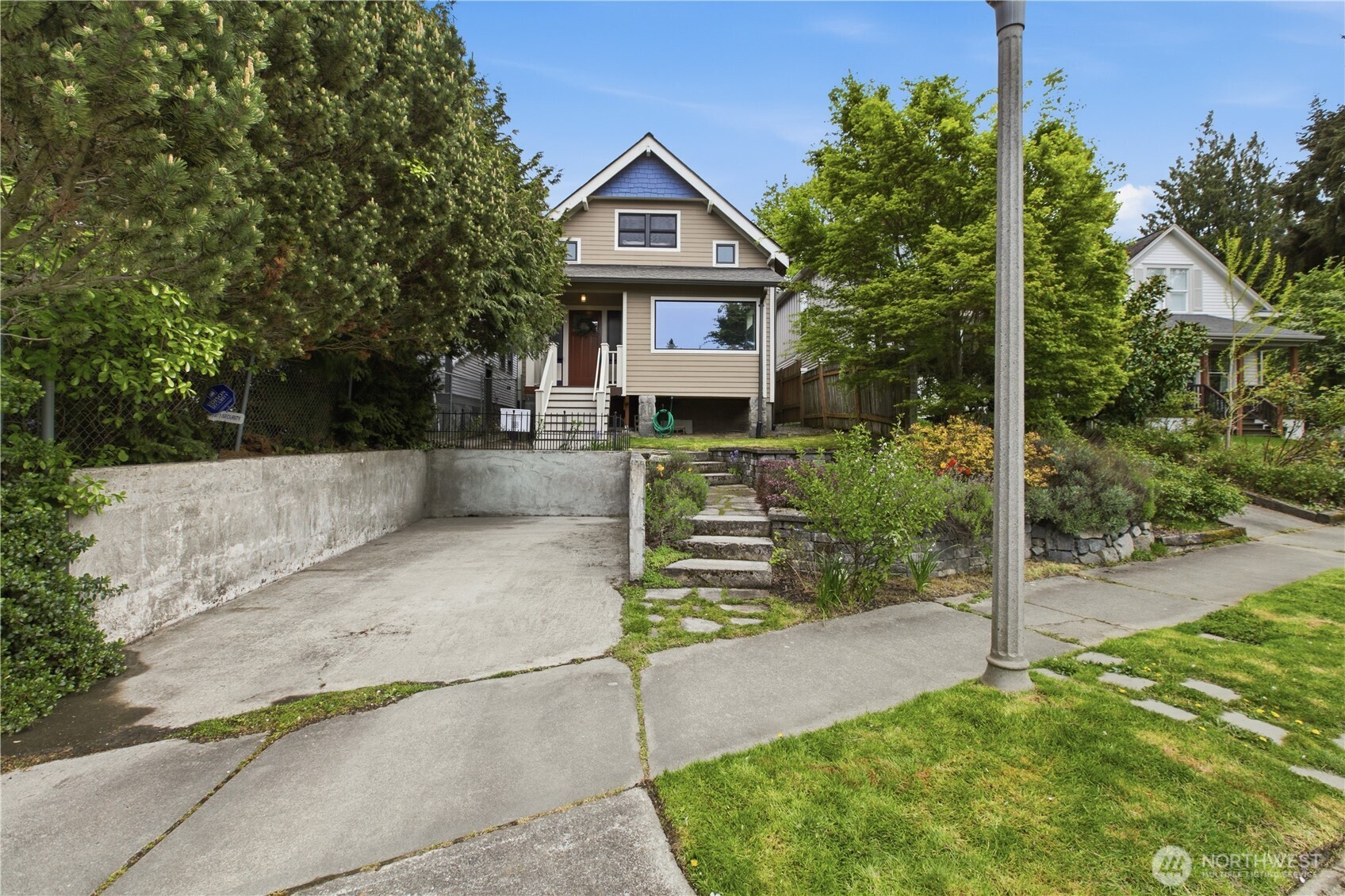 1031 N Steele Street Tacoma WA 98406