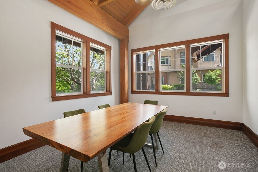 1058 Cabin Creek Lane SW Issaquah WA 98027