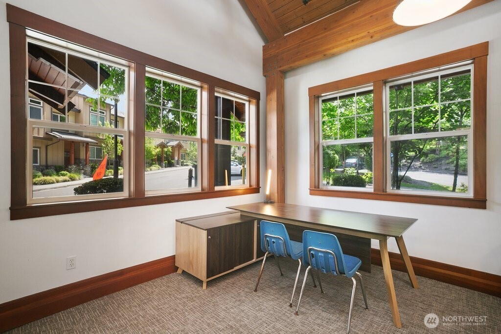 1058 Cabin Creek Lane SW Issaquah WA 98027