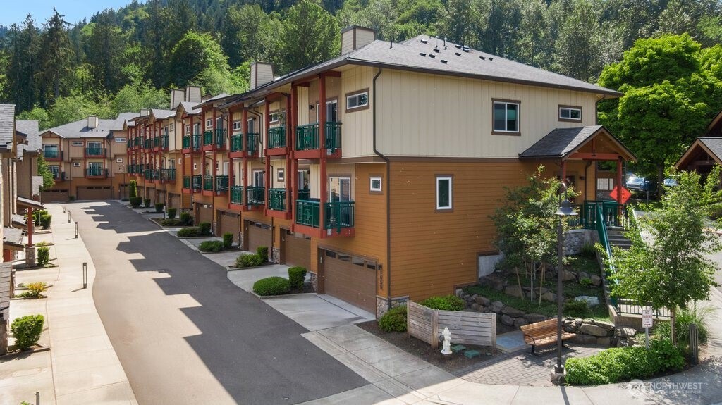 1058 Cabin Creek Lane SW Issaquah WA 98027