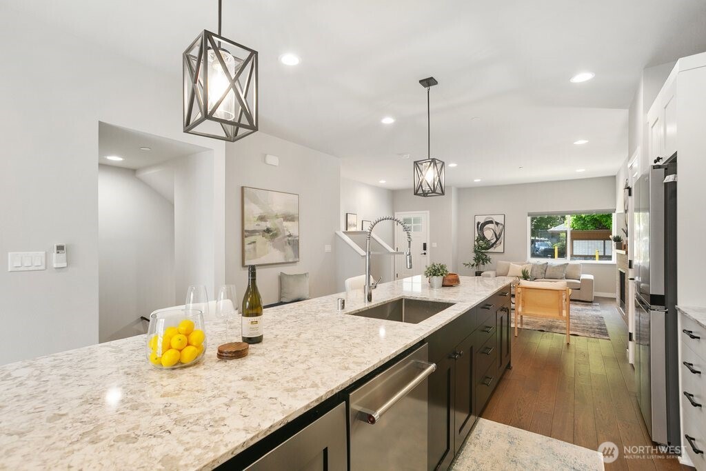 1058 Cabin Creek Lane SW Issaquah WA 98027