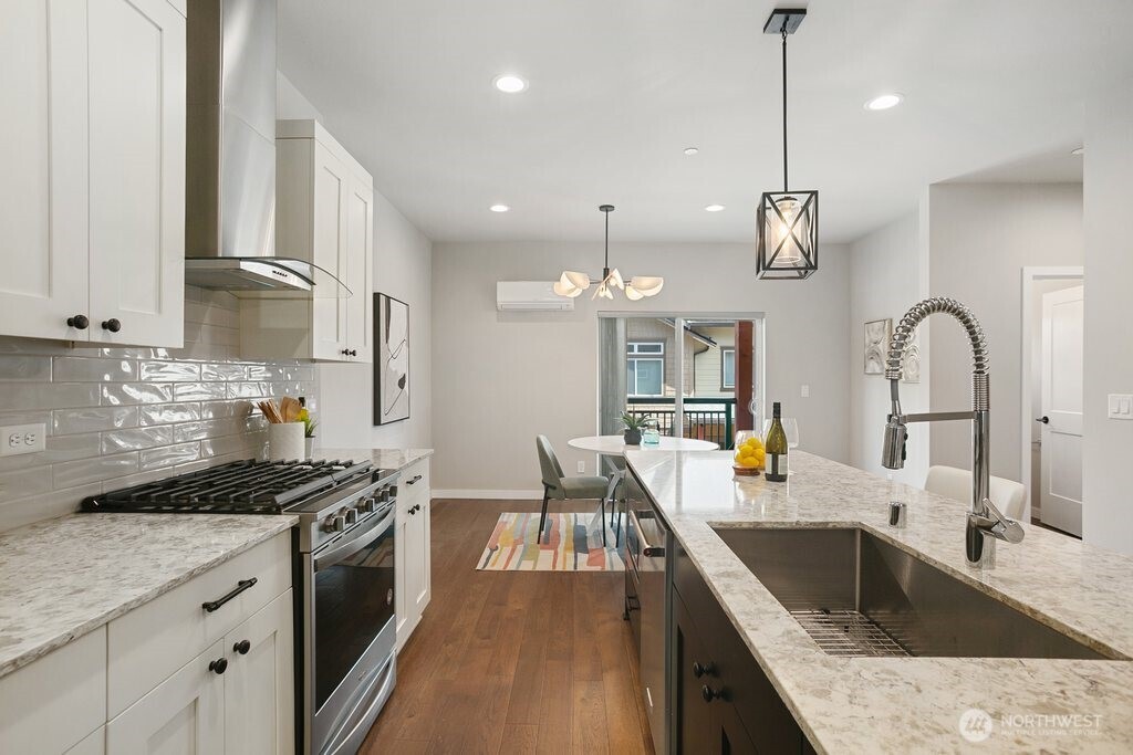 1058 Cabin Creek Lane SW Issaquah WA 98027