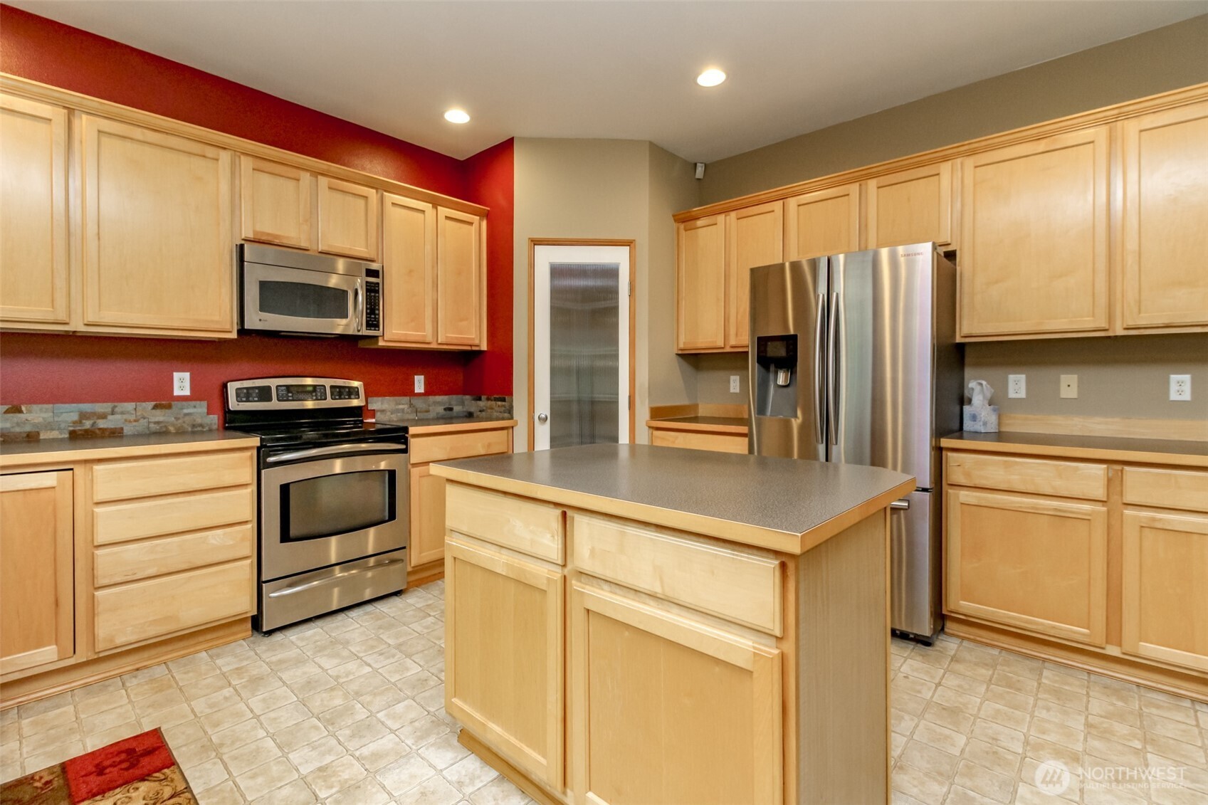18118 SE 247th Street Covington WA 98042