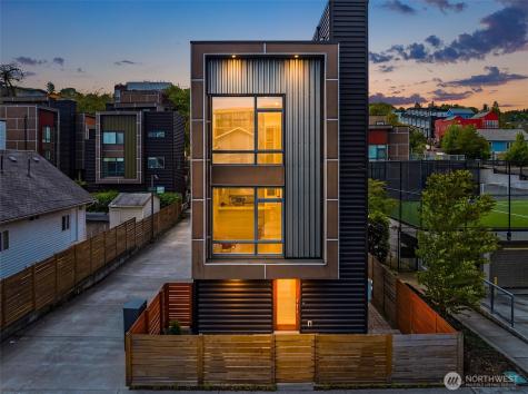 1761 20th Avenue S Seattle WA 98144