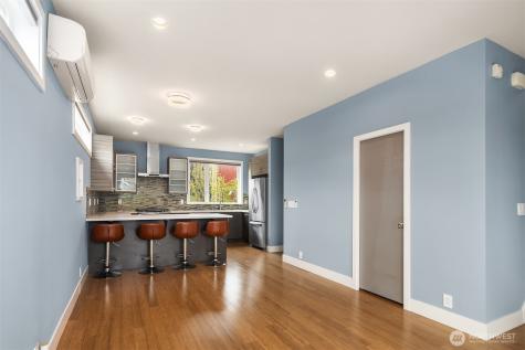 1761 20th Avenue S Seattle WA 98144