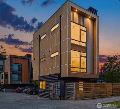 1761 20th Avenue S Seattle WA 98144
