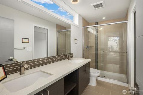 1761 20th Avenue S Seattle WA 98144