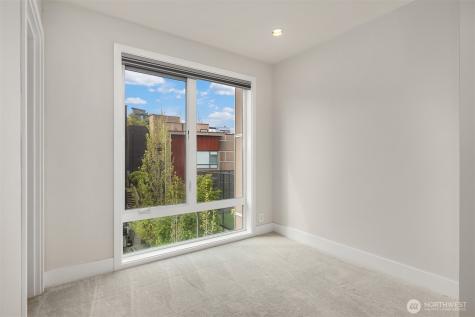 1761 20th Avenue S Seattle WA 98144