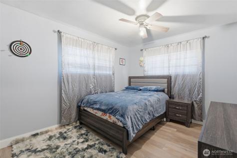 128 N Wehe Avenue Pasco WA 99301
