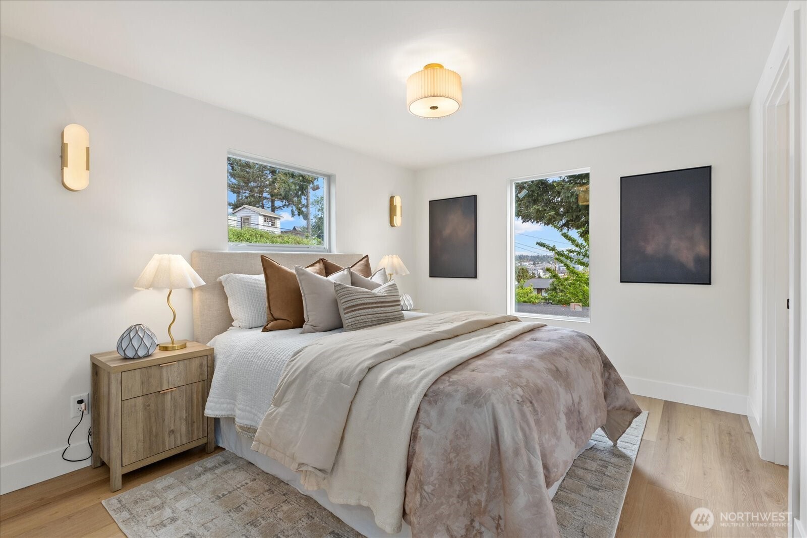 4238 28th Place W Seattle WA 98199