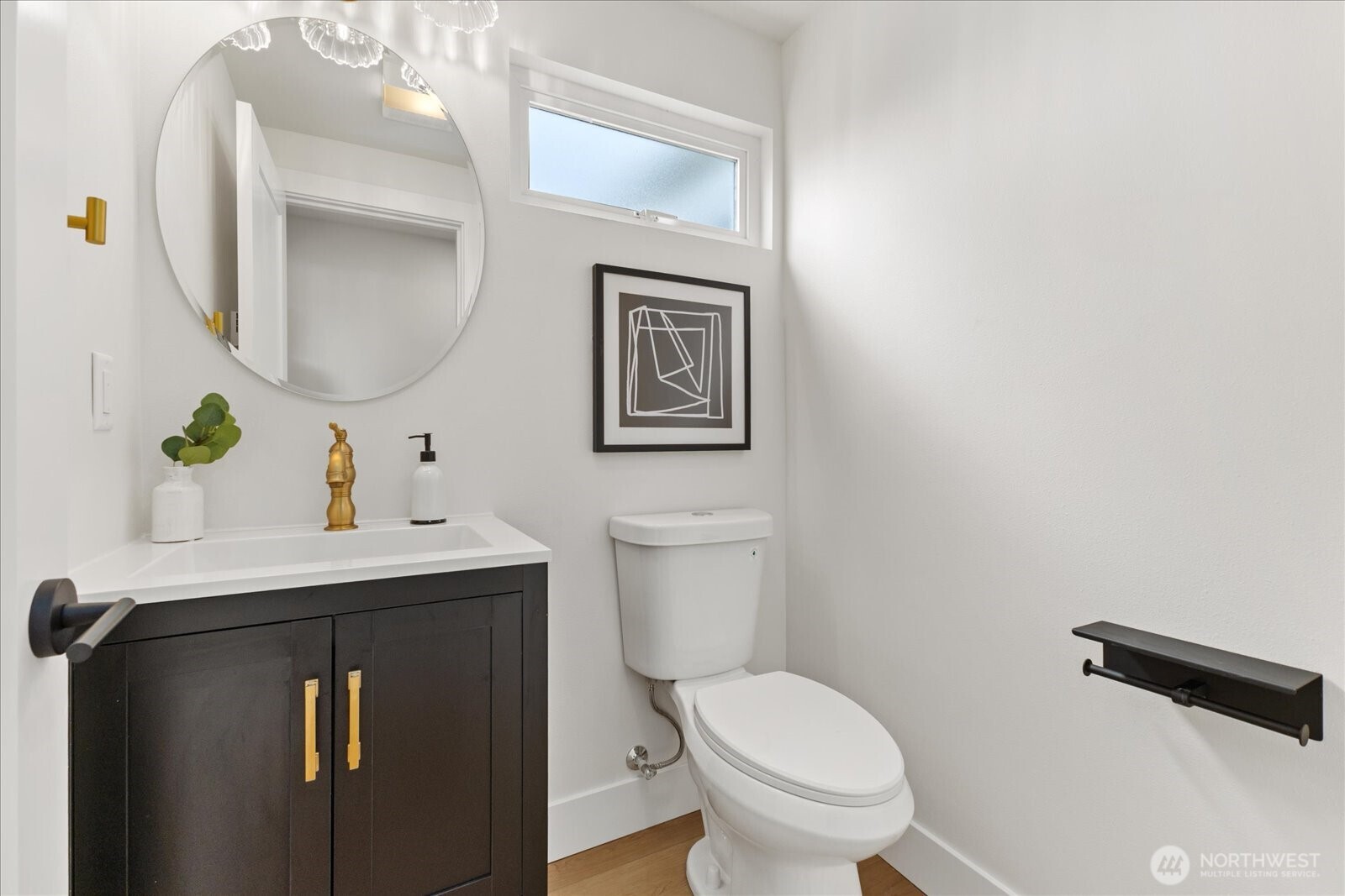 4238 28th Place W Seattle WA 98199