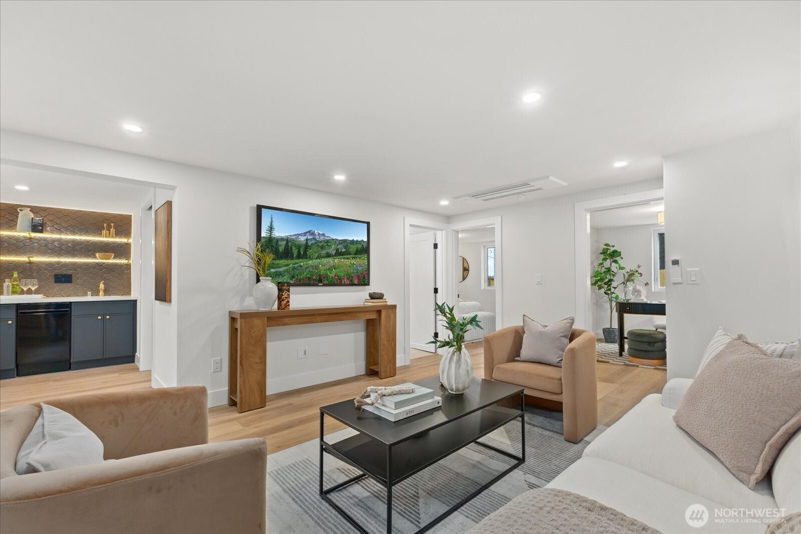 4238 28th Place W Seattle WA 98199