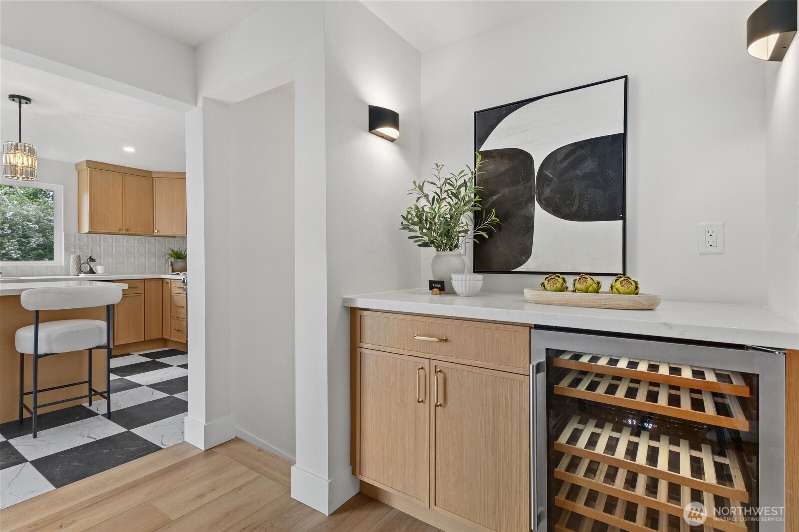 4238 28th Place W Seattle WA 98199