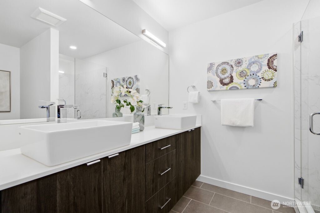 8553 Midvale Avenue N Seattle WA 98103