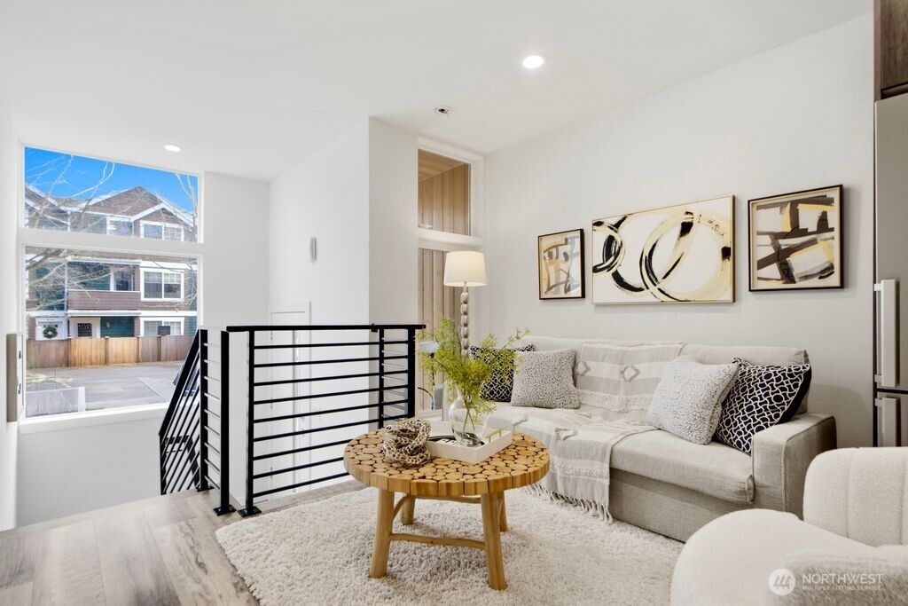 8553 Midvale Avenue N Seattle WA 98103