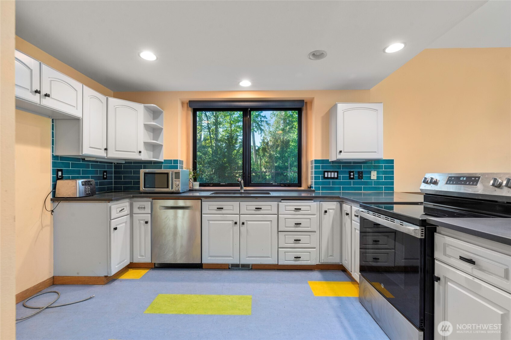 7601 Earling Street NE Olympia WA 98506