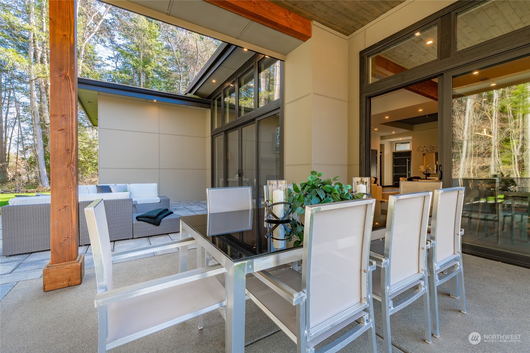 5693 Lux Lane Blaine WA 98230