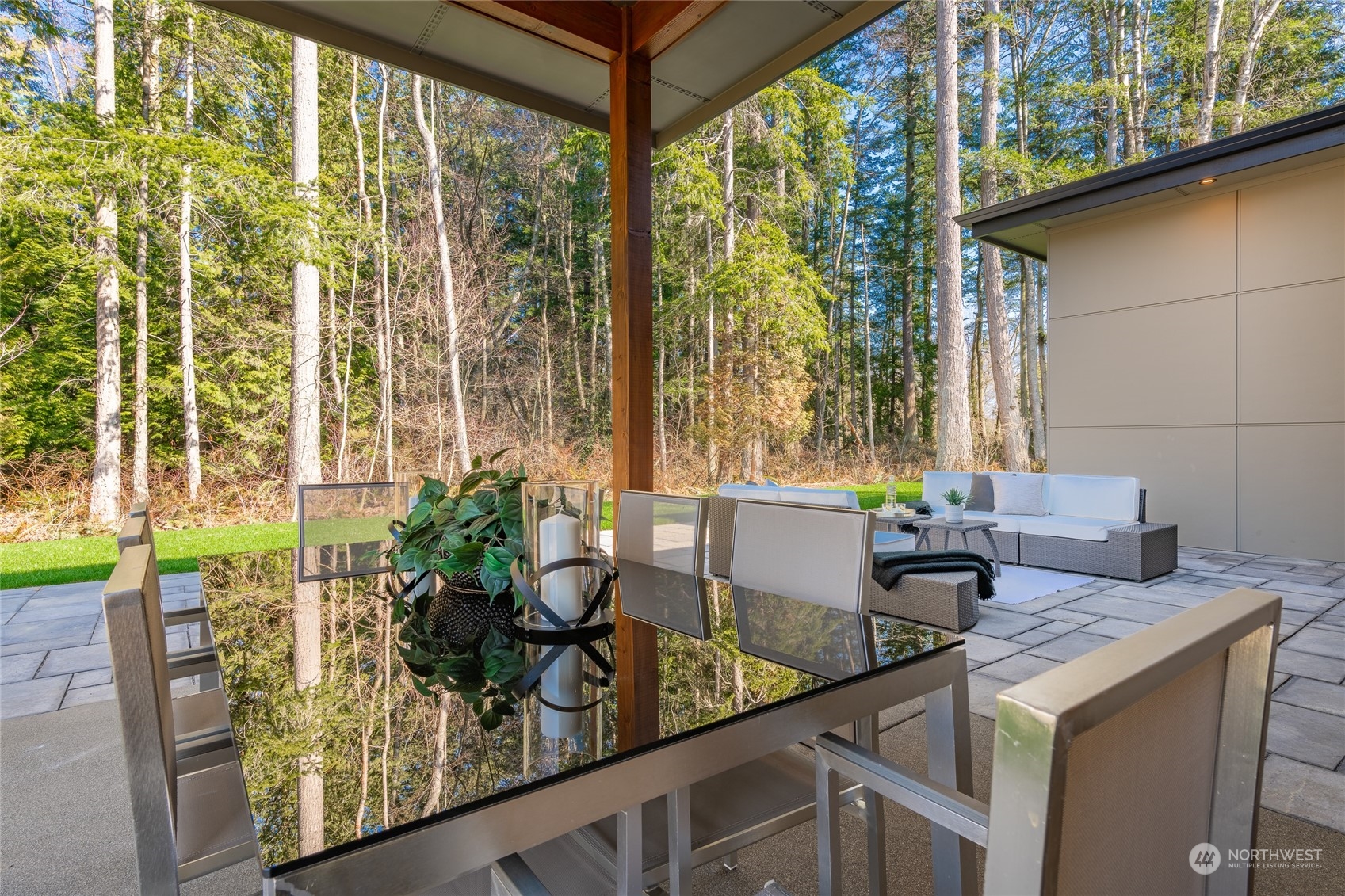 5693 Lux Lane Blaine WA 98230