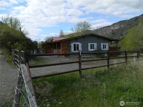 2127 Sinlahekin Road Loomis WA 98827
