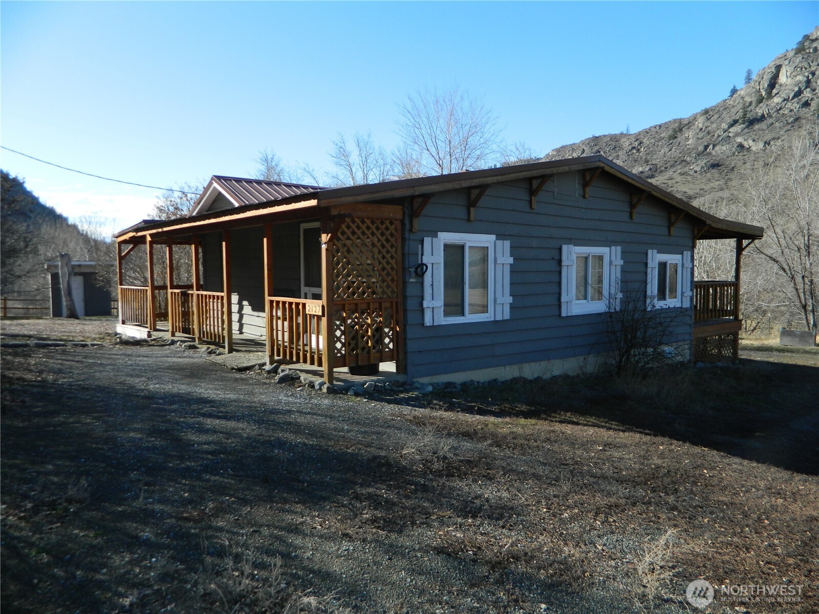 2127 Sinlahekin Road Loomis WA 98827