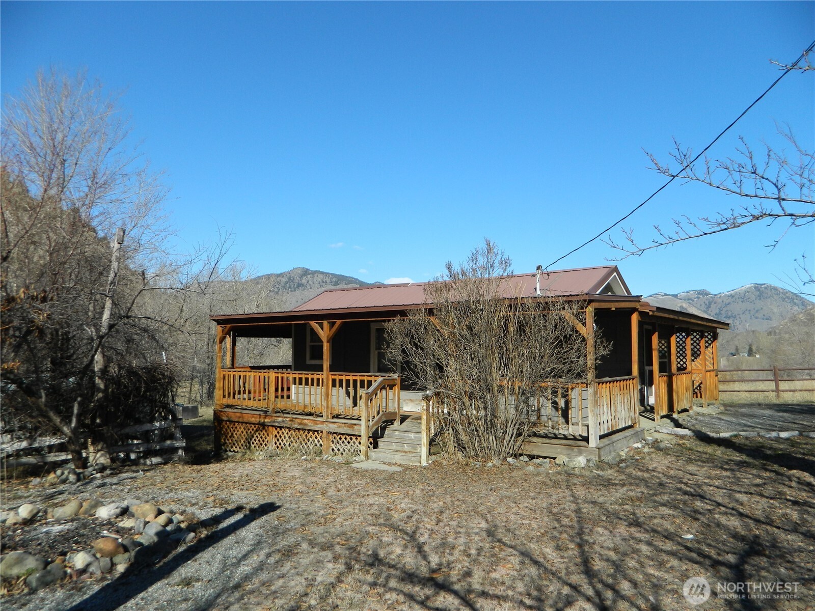 2127 Sinlahekin Road Loomis WA 98827