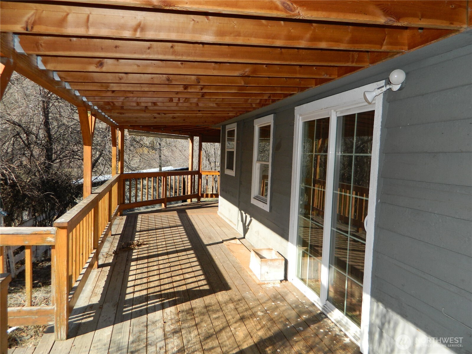 2127 Sinlahekin Road Loomis WA 98827